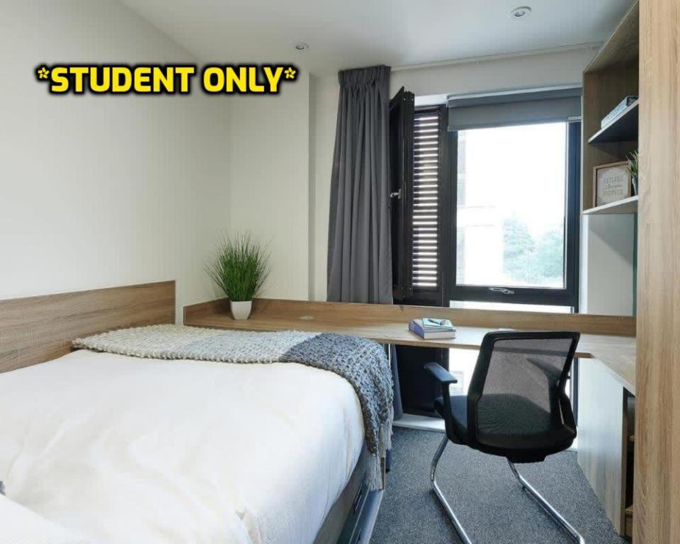 Student Only Zeni Ensuite Rooms, Southampton Bagian luar foto