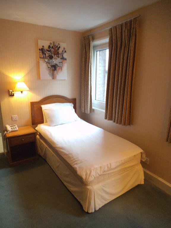 Southampton Park Hotel Ruang foto